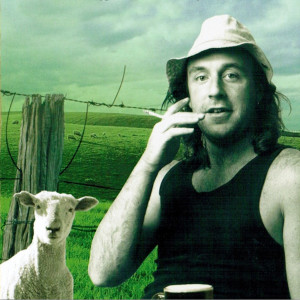 ดาวน์โหลดและฟังเพลง Real Estate พร้อมเนื้อเพลงจาก John Clarke