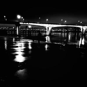 ดาวน์โหลดและฟังเพลง Recuerdas พร้อมเนื้อเพลงจาก Kevv Park