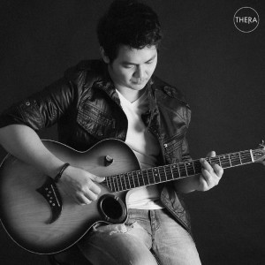 Dengarkan lagu Dari Bulan nyanyian Arul Poetra dengan lirik