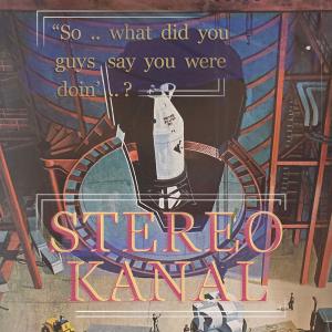 ดาวน์โหลดและฟังเพลง So.. what did you guys say you were doin' ..? พร้อมเนื้อเพลงจาก Stereokanal