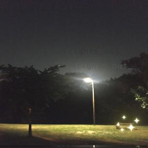 收聽Unblithe的lights out (feat. xobuttoneyes & just fine) (Explicit)歌詞歌曲