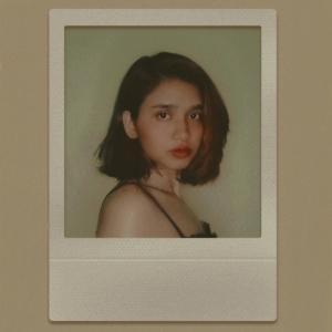 收聽Loli的Jaden歌詞歌曲