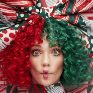 收聽Sia的Underneath the Christmas Lights歌詞歌曲
