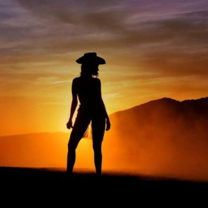 Listen to Si Dale song with lyrics from BALALAIRE