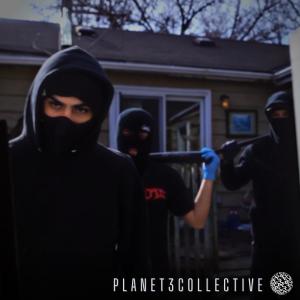 收聽Planet 3 Collective的Ridin' Windows Tinted (Explicit)歌詞歌曲