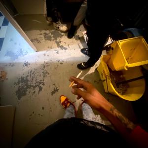 收聽Dia6lo的Hazard Lights (feat. 6xxx) (Explicit)歌詞歌曲