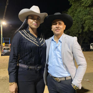 收聽Jesus Realengo Macero的Adoro (feat. Marianny Diaz)歌詞歌曲