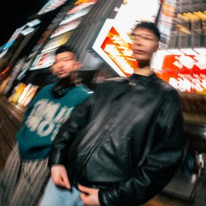 收听知葉瑠的All Night Long (feat. KVGGLV)歌词歌曲