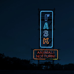 收聽Fast Animals and Slow Kids的Radio Radio歌詞歌曲