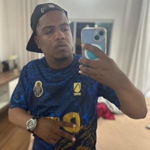 收聽Dj Kesley Do Martins的MTG = HOJE TU VAI SER FELIZ (feat. Mc Gomes BH)歌詞歌曲