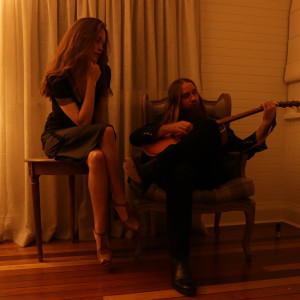 Listen to Willow Tree song with lyrics from Néris