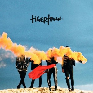 ดาวน์โหลดและฟังเพลง Lonely Cities พร้อมเนื้อเพลงจาก TigerTown
