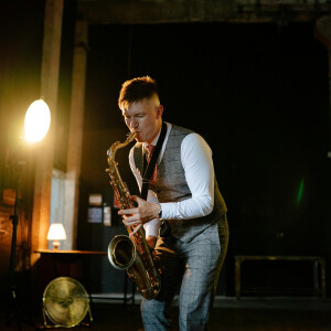 default playlist img