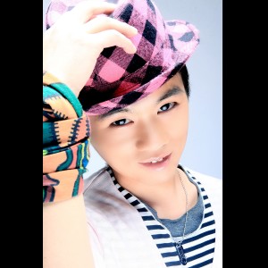 ดาวน์โหลดและฟังเพลง 那年那天 พร้อมเนื้อเพลงจาก 陈雷