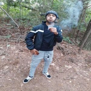 Dengarkan TimeOut (Explicit) lagu dari Zaaay The Sin dengan lirik