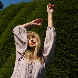 ดาวน์โหลดและฟังเพลง willow (90's trend remix) พร้อมเนื้อเพลงจาก Taylor Swift