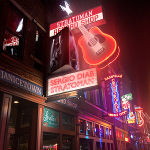 ดาวน์โหลดและฟังเพลง Western Stories พร้อมเนื้อเพลงจาก Sergio Diab Stratoman