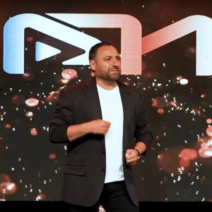 收聽Faton Rugova的Tallava歌詞歌曲