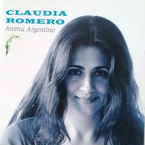 收聽Claudia Romero的Gato Bajo la Lluvia (Explicit)歌詞歌曲
