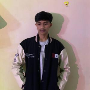收聽Airiel Maulana的Tukar Rindu歌詞歌曲