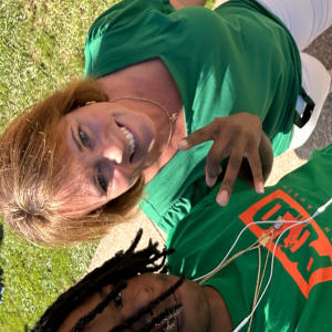 ดาวน์โหลดและฟังเพลง Took Off (Explicit) พร้อมเนื้อเพลงจาก Quanbinladen