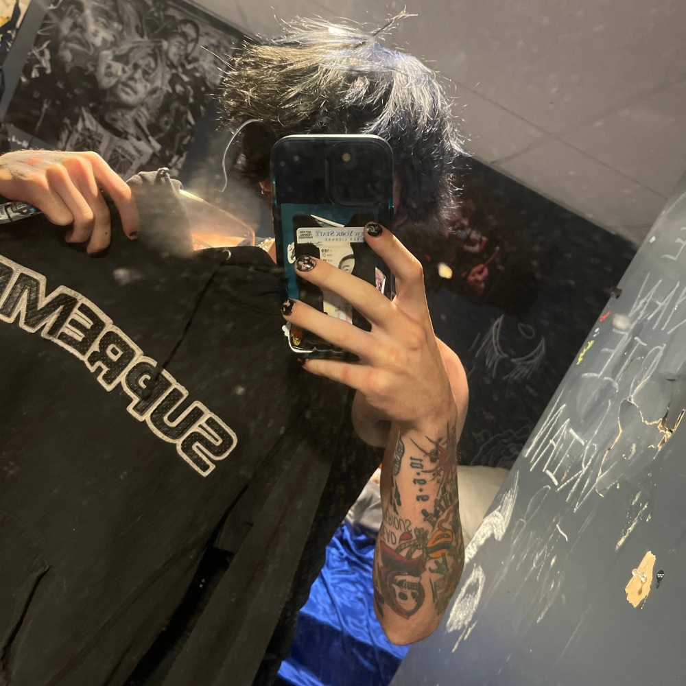 Goth girl (Explicit)