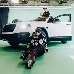 Listen to Tweakin (Explicit) song with lyrics from iLL Chris