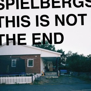 收聽Spielbergs的Familiar歌詞歌曲