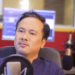 Listen to Mưa Nước Lũ song with lyrics from Thanh Duyên