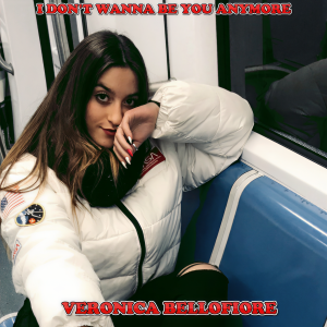 收听Veronica Bellofiore的I don't wanna be you anymore歌词歌曲