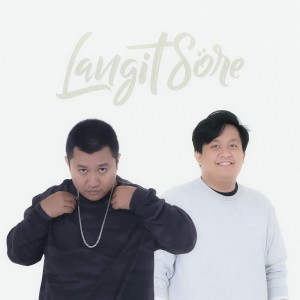 Dengarkan Kau Hapus Namaku lagu dari Langit Sore dengan lirik
