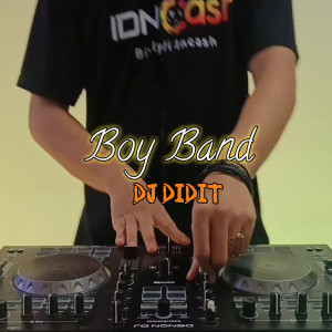 Dengarkan lagu Boy Band nyanyian DJ Didit dengan lirik