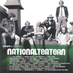 ดาวน์โหลดและฟังเพลง Sent en lördag kväll พร้อมเนื้อเพลงจาก Nationalteatern