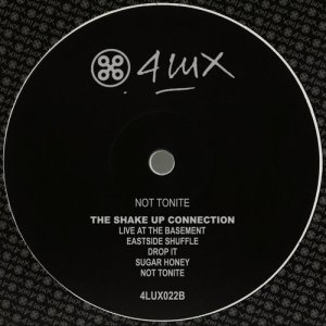 ดาวน์โหลดและฟังเพลง Sugar Honey พร้อมเนื้อเพลงจาก The Shake Up Connection