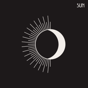 ดาวน์โหลดและฟังเพลง Sun พร้อมเนื้อเพลงจาก Derik Fein