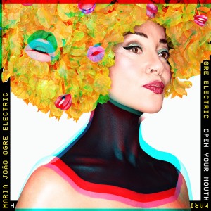 ดาวน์โหลดและฟังเพลง Tenho um Verdadeiro Amor พร้อมเนื้อเพลงจาก Maria João