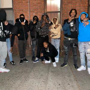 收聽NasDaLg的STEPPAS歌詞歌曲