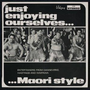 收听Waipatu Concert Party的Sad Movies (Make Me Cry)歌词歌曲