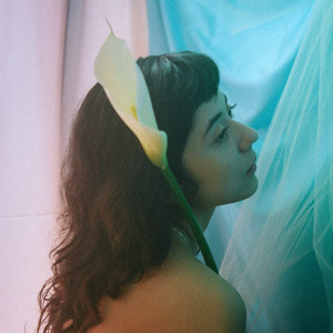 收聽Daniela Andrade的Polly Pocket歌詞歌曲