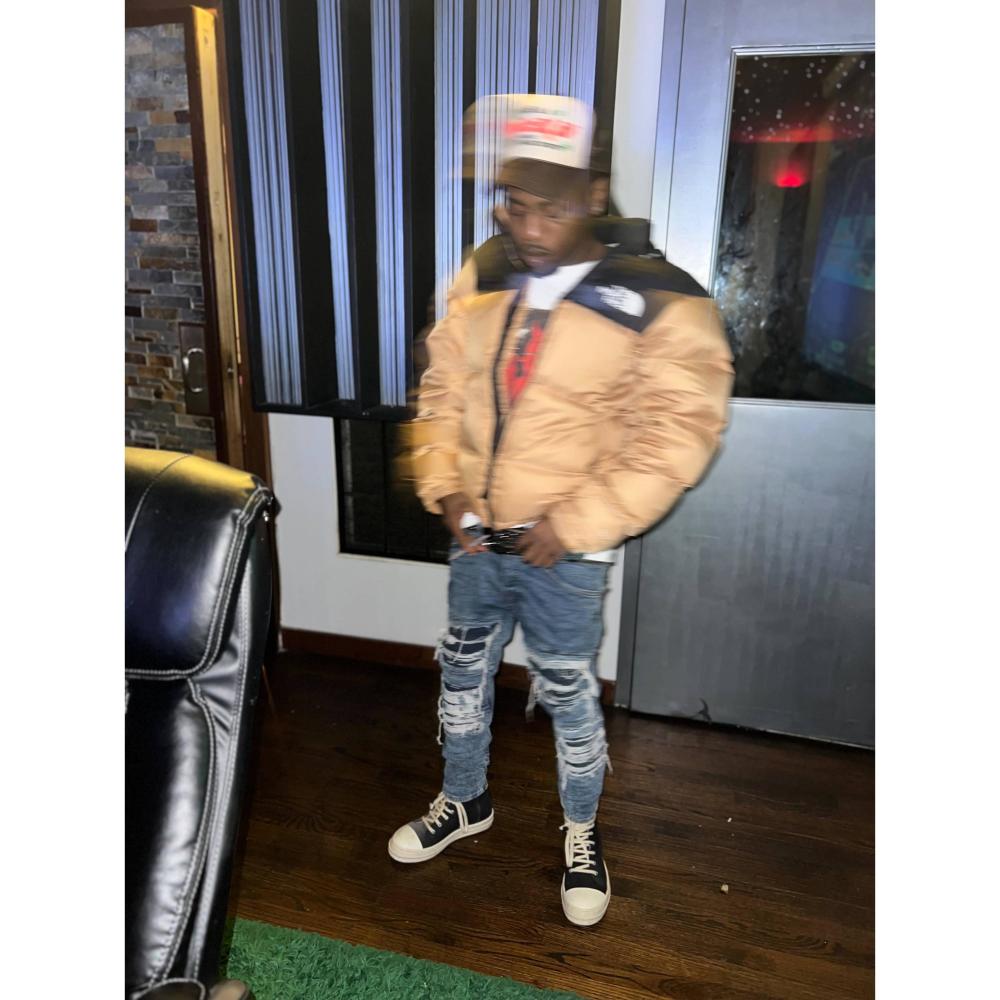 Flex when iWant (feat. babyspades) (Explicit)