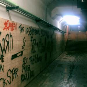 收聽Sharan的Voices (Explicit)歌詞歌曲