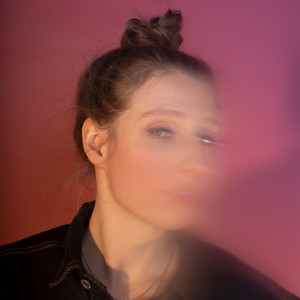 Dengarkan Restore your grounding, recount your blessings lagu dari SOPHE dengan lirik