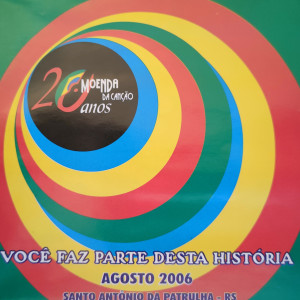 ดาวน์โหลดและฟังเพลง O Ferido Coração da América พร้อมเนื้อเพลงจาก MOENDA DA CANÇÃO