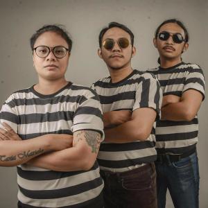 收听Ceplus Rockabilly的Pam Pam Heyaa歌词歌曲