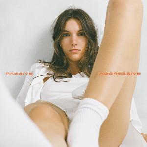 ดาวน์โหลดและฟังเพลง Passive Aggressive พร้อมเนื้อเพลงจาก Charlotte Cardin