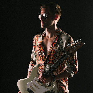 Luca Mantovanelli的專輯Shut the Funk Up