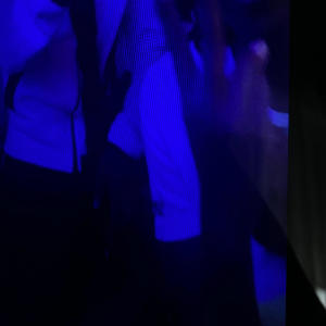 收聽lil6ixfat的2 Fat Bitches (feat. 4EL Quan) (Explicit)歌詞歌曲