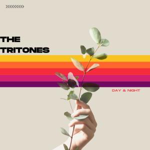 收聽The Tritones的Day and Night歌詞歌曲