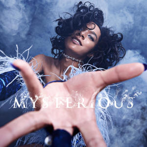 收聽女王蜂的MYSTERIOUS歌詞歌曲