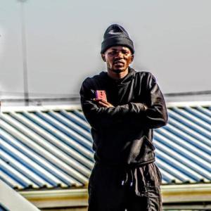 Listen to salute (feat. La'Trompie) song with lyrics from Buntu
